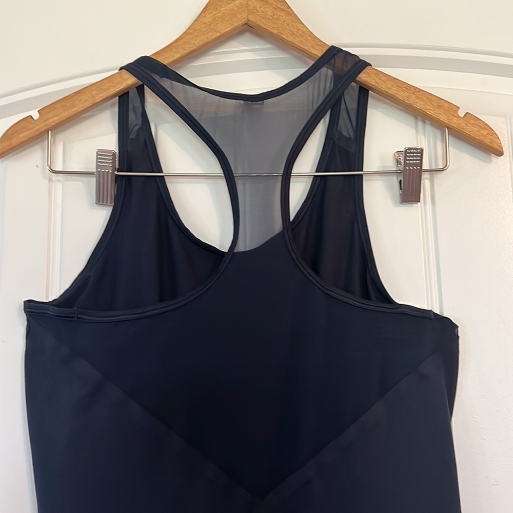 Athleta Chi Razorback Tank Top Size XS - Picture 3 of 6